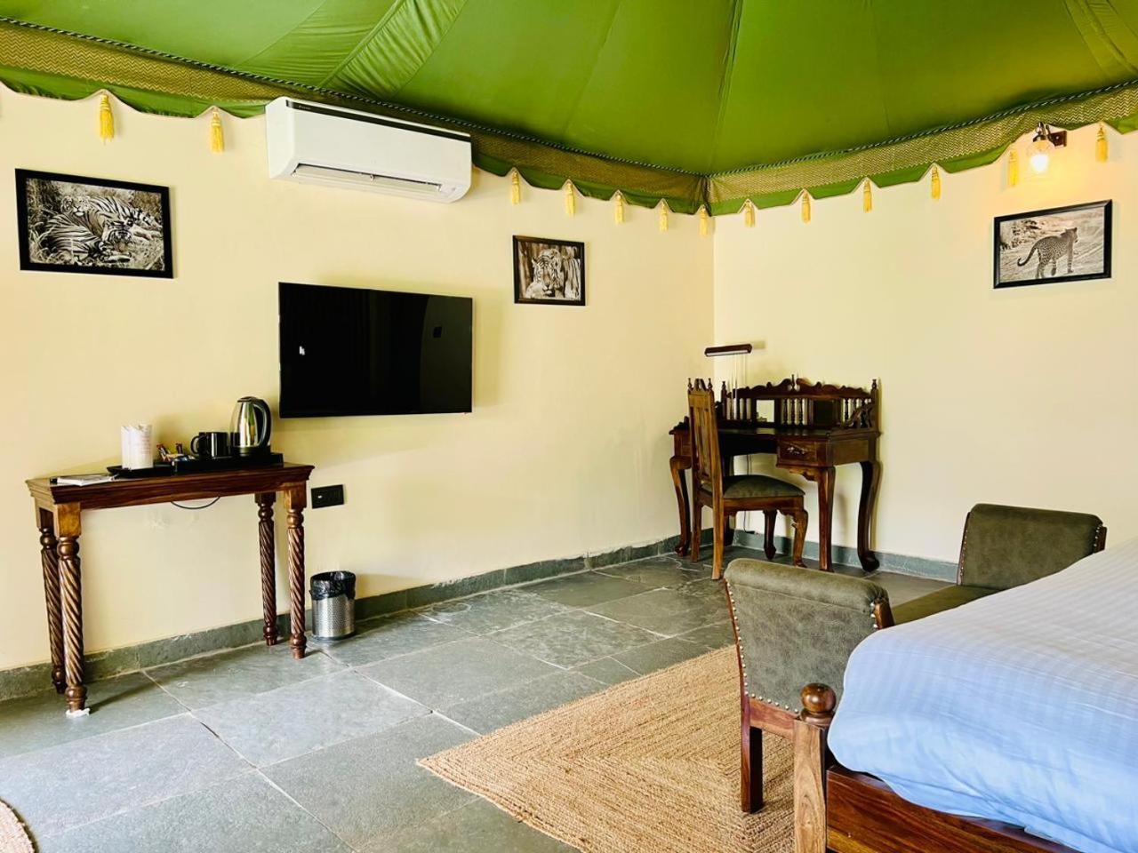 Bluo Sariska - Luxe Stays Collection Tehla Ruang foto